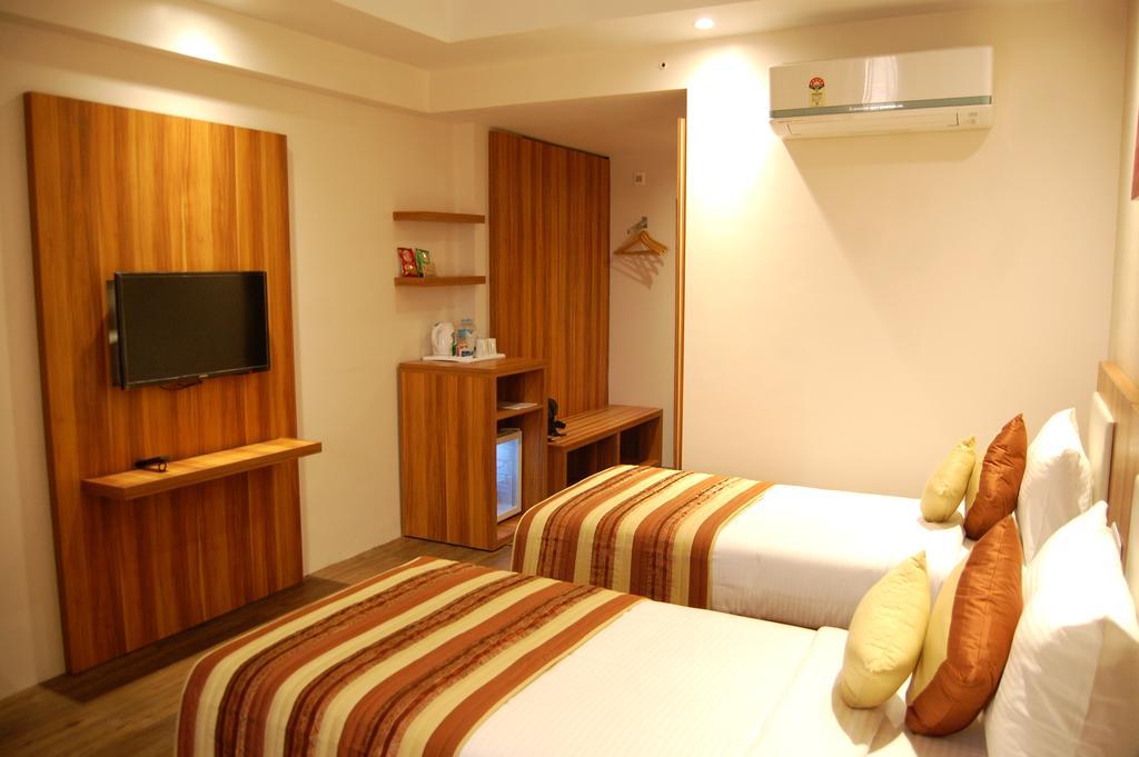 Hotel Le Roi Raipur At Raipur Railway Station Δωμάτιο φωτογραφία